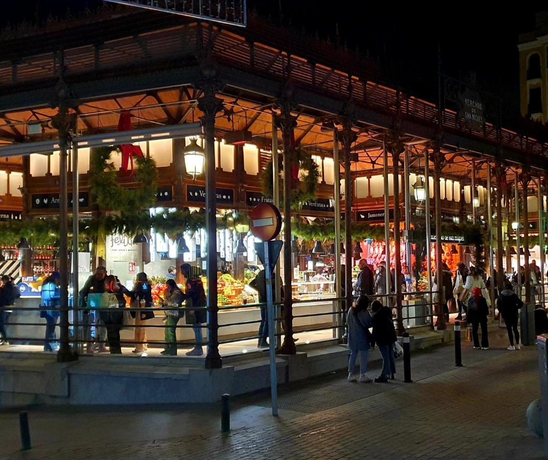 Centro Madrid. Plaza Mayor. Puerta Del Sol. Opera. Exterior photo